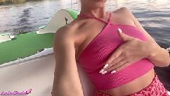 Tourist girl masturbates right on the street without being shy